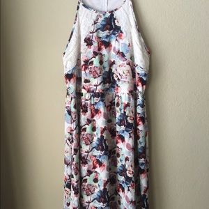Xhilaration Floral Dress w/Lace Accent SIZE: L